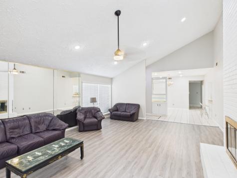 7611 Hopewell Lane Houston TX 77071