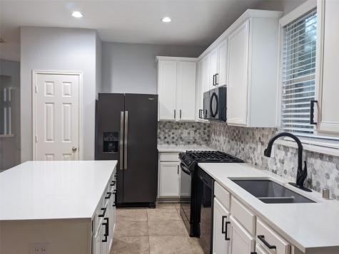 7701 Quiet Trace Lane Pearland TX 77581