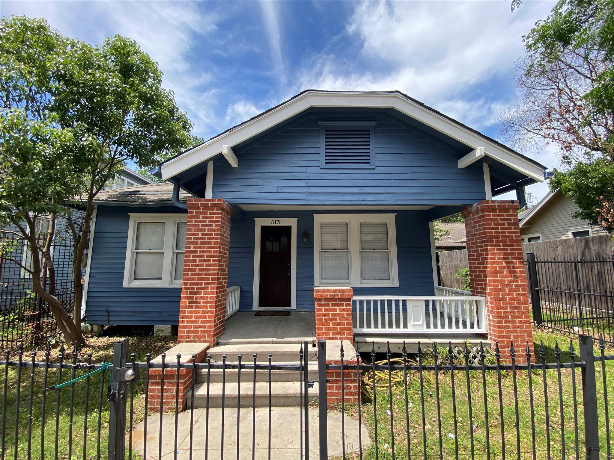 813 Henderson Street Houston TX 77007