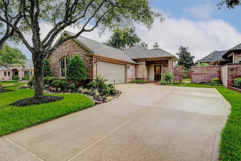 1918 Supplejack Court Sugar Land TX 77479