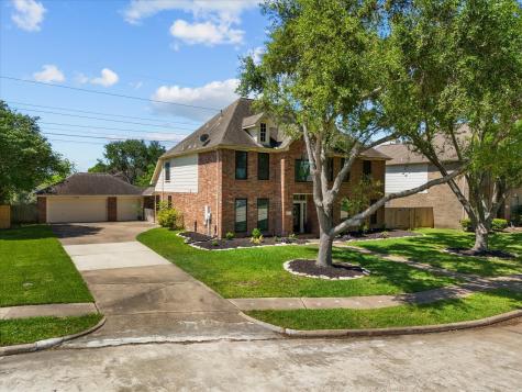 1223 Hawkhill Drive Friendswood TX 77546