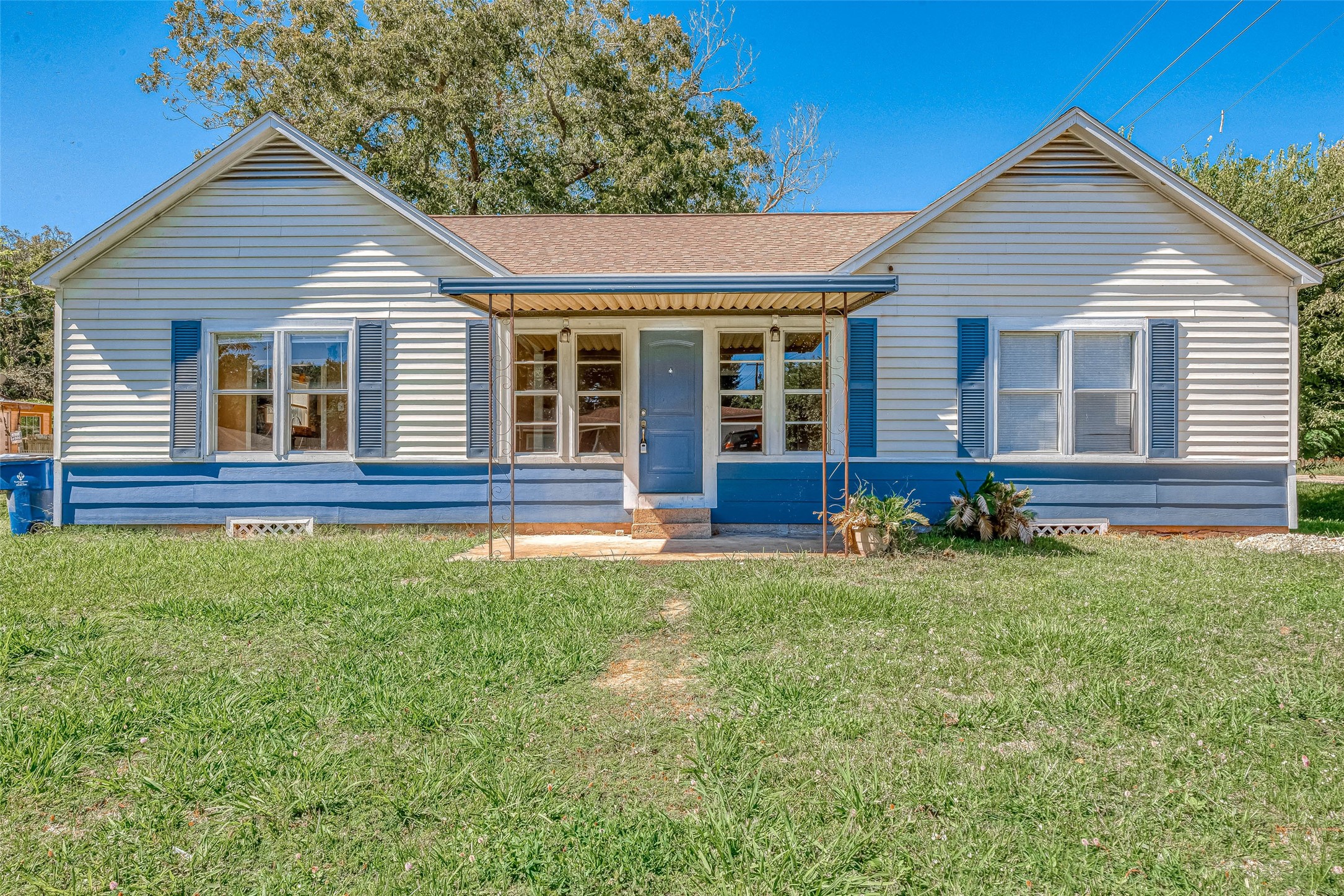138 N Mattson Street West Columbia TX 77486