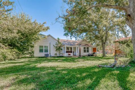 138 N Mattson Street West Columbia TX 77486