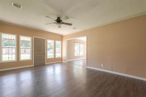 138 N Mattson Street West Columbia TX 77486