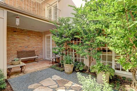 9458 Briar Forest Drive Houston TX 77063