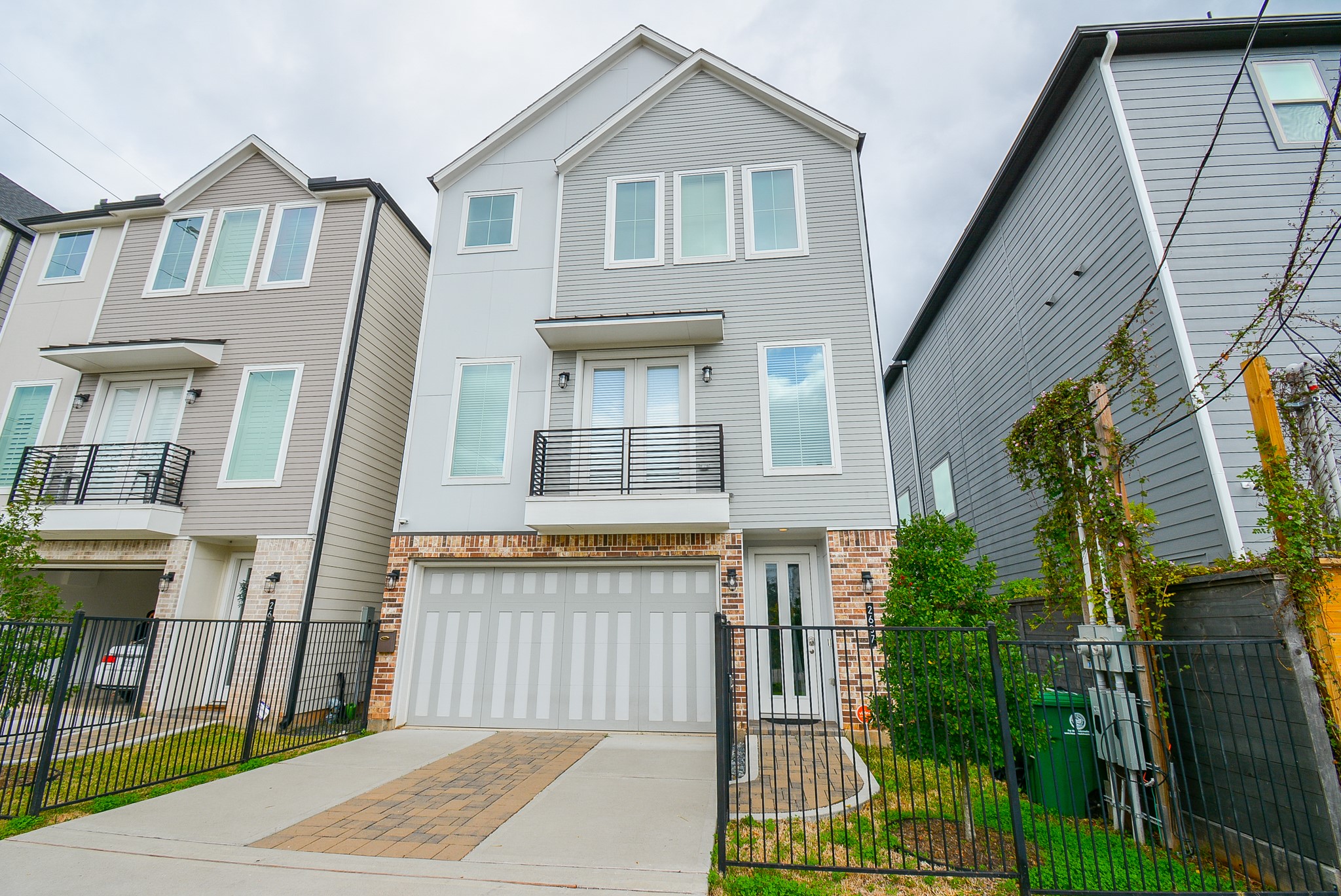 2607 Dennis Street Houston TX 77004