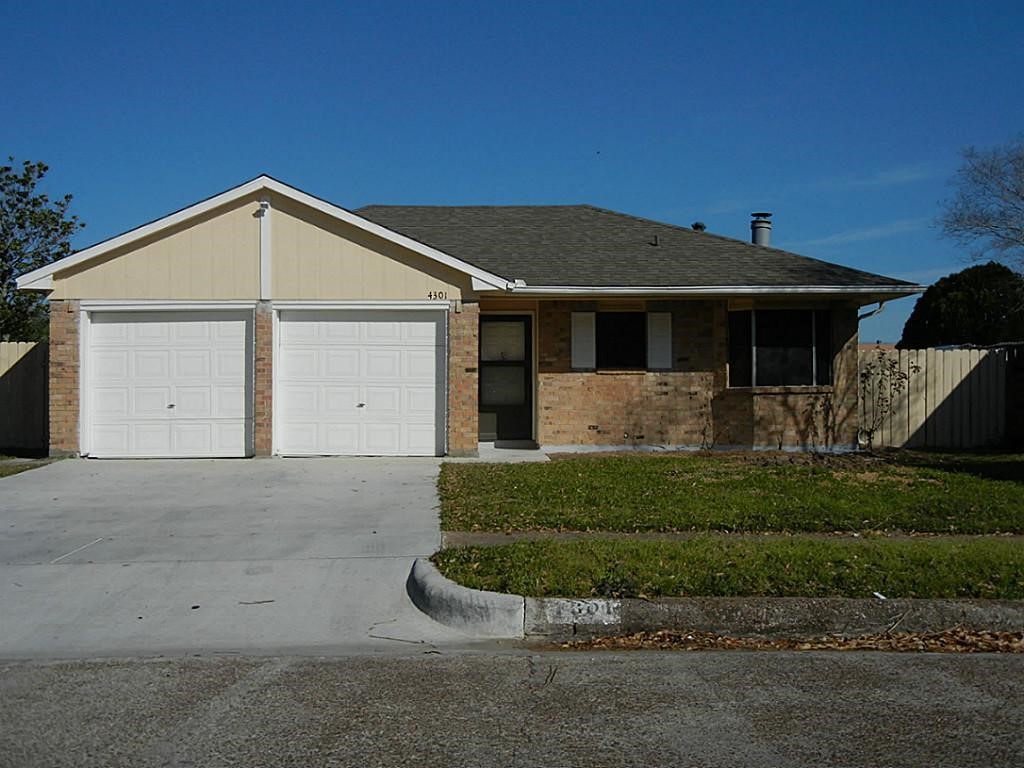4301 Fairwood Street Pasadena TX 77505