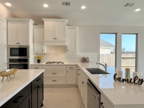 8711 Harbor Pines Drive Cypress TX 77433