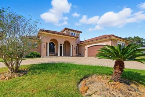 914 Quintana Roo Place Seabrook TX 77586