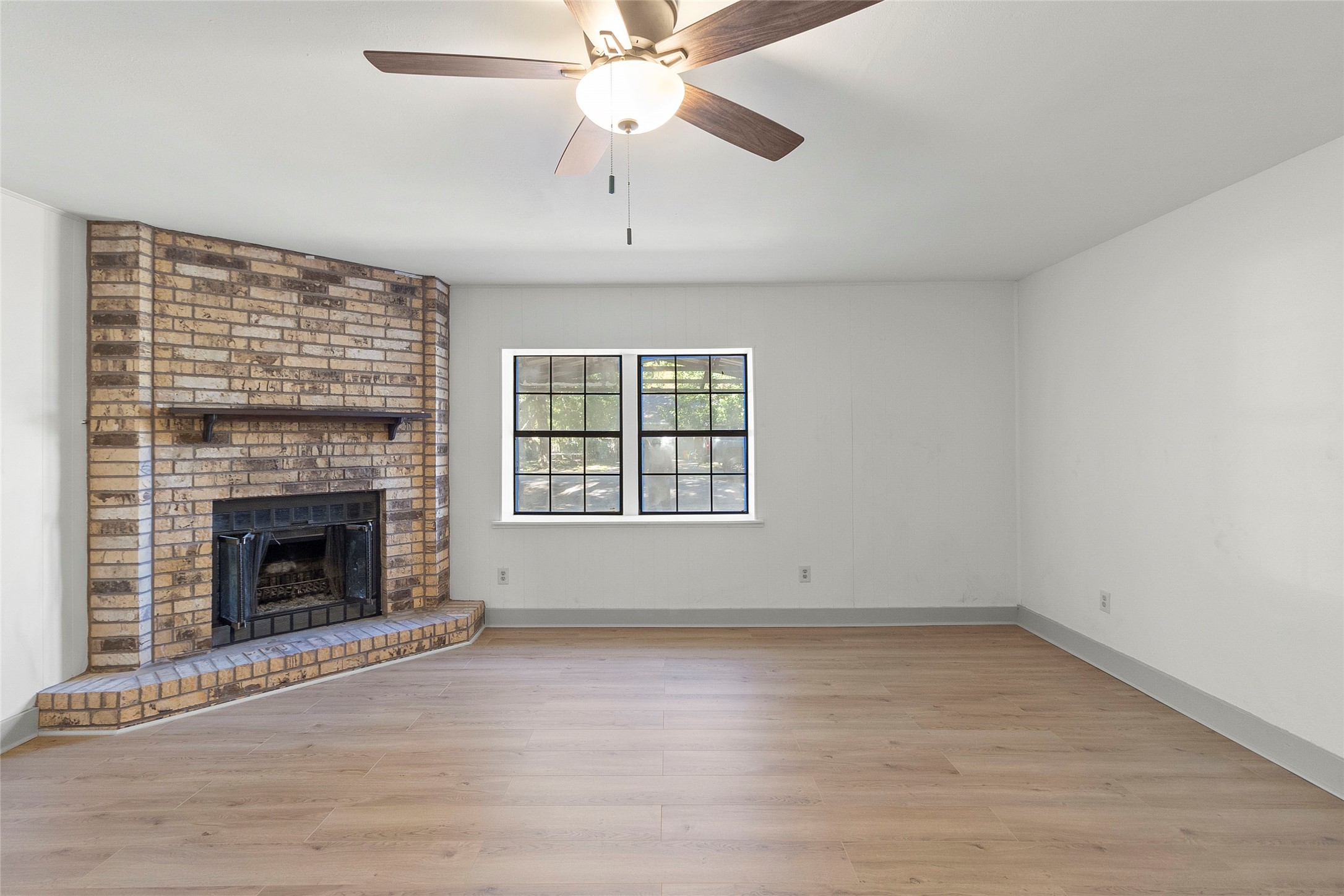 114 Leigh Anne Street Huntsville TX 77320