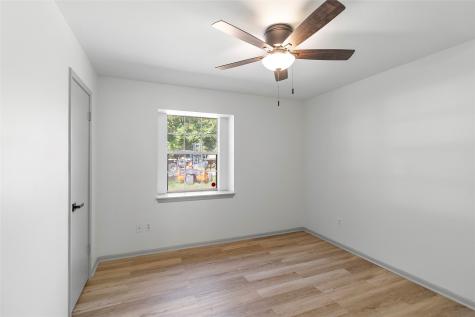 114 Leigh Anne Street Huntsville TX 77320