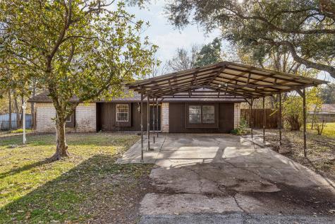 114 Leigh Anne Street Huntsville TX 77320