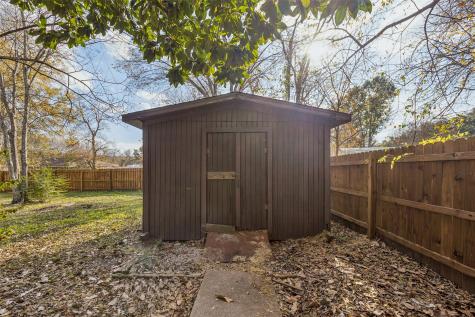 114 Leigh Anne Street Huntsville TX 77320
