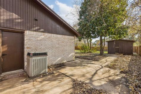 114 Leigh Anne Street Huntsville TX 77320