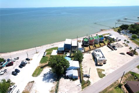 4507 W Bayshore Drive Bacliff TX 77518