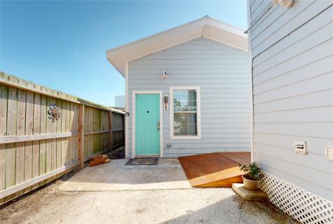 4507 W Bayshore Drive Bacliff TX 77518