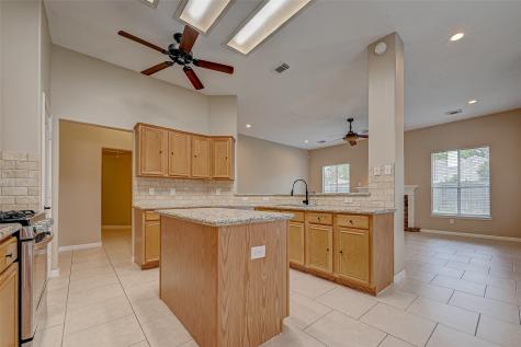 1813 Castle Oaks Drive Pearland TX 77581