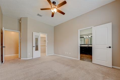 1813 Castle Oaks Drive Pearland TX 77581