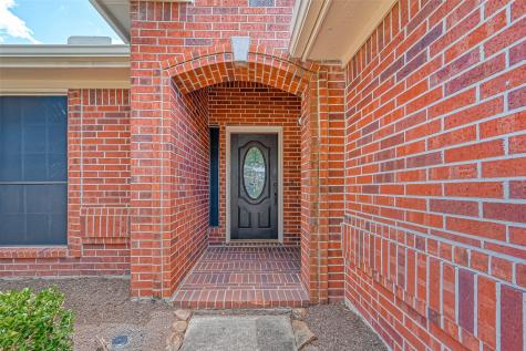 1813 Castle Oaks Drive Pearland TX 77581