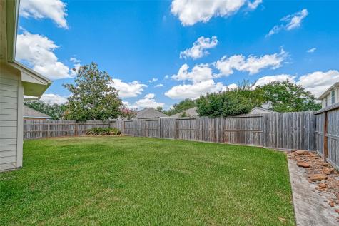 1813 Castle Oaks Drive Pearland TX 77581