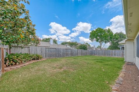 1813 Castle Oaks Drive Pearland TX 77581