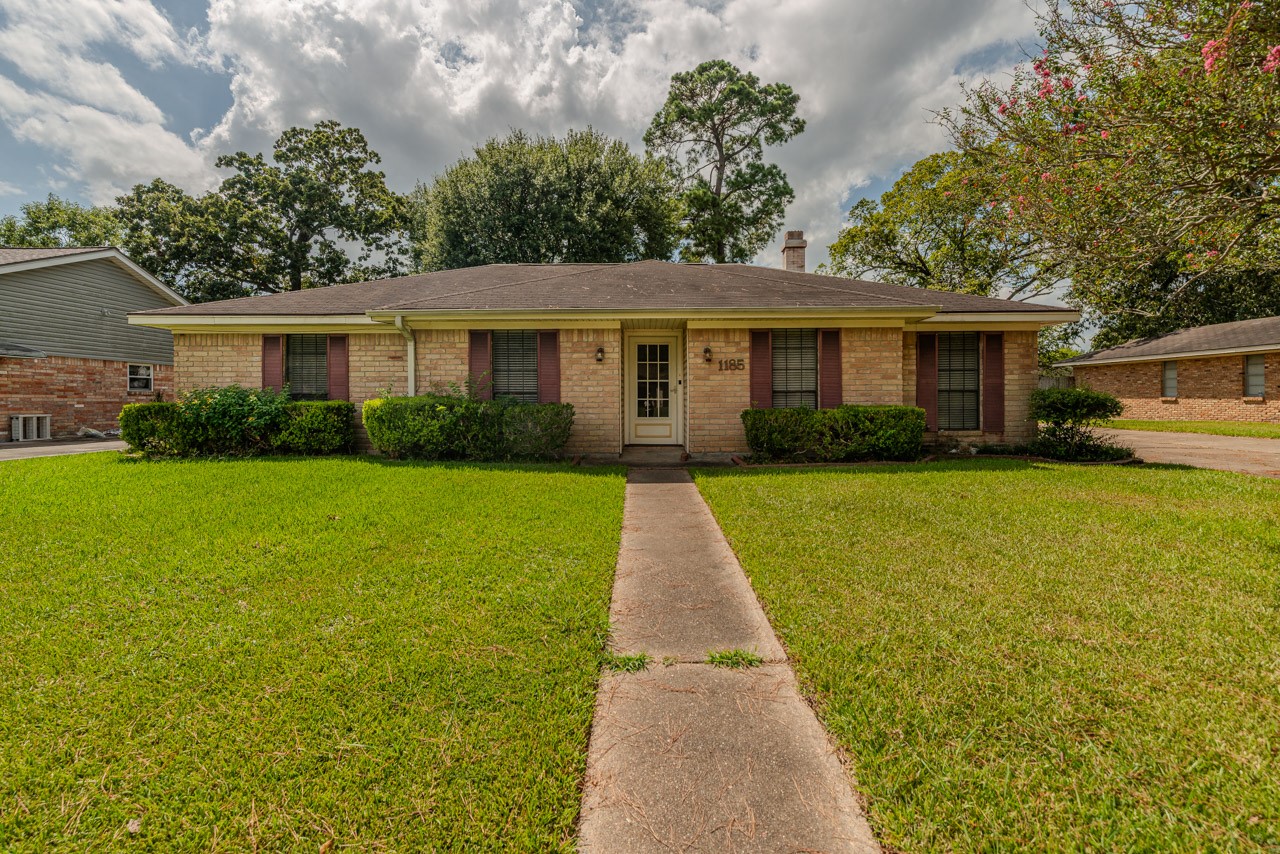 1185 Brandywine Street Beaumont TX 77706