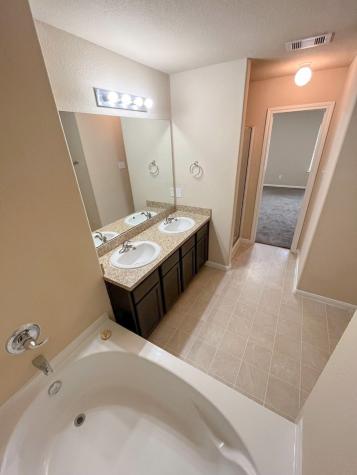 613 27th Avenue N Texas City TX 77590