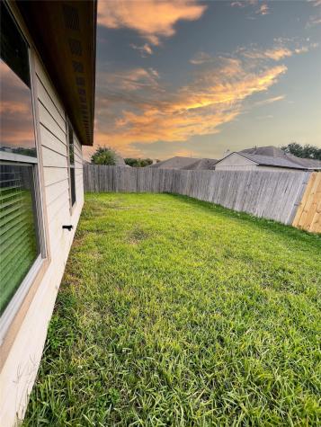 613 27th Avenue N Texas City TX 77590