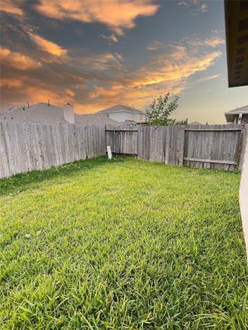 613 27th Avenue N Texas City TX 77590