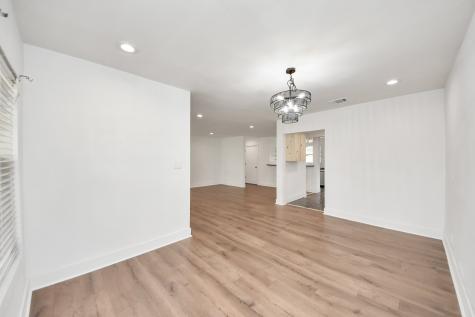 7722 Elm Street Houston TX 77023