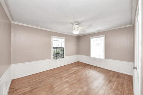 7722 Elm Street Houston TX 77023