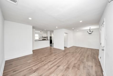 7722 Elm Street Houston TX 77023