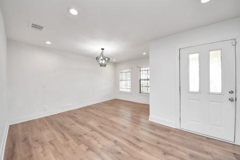 7722 Elm Street Houston TX 77023