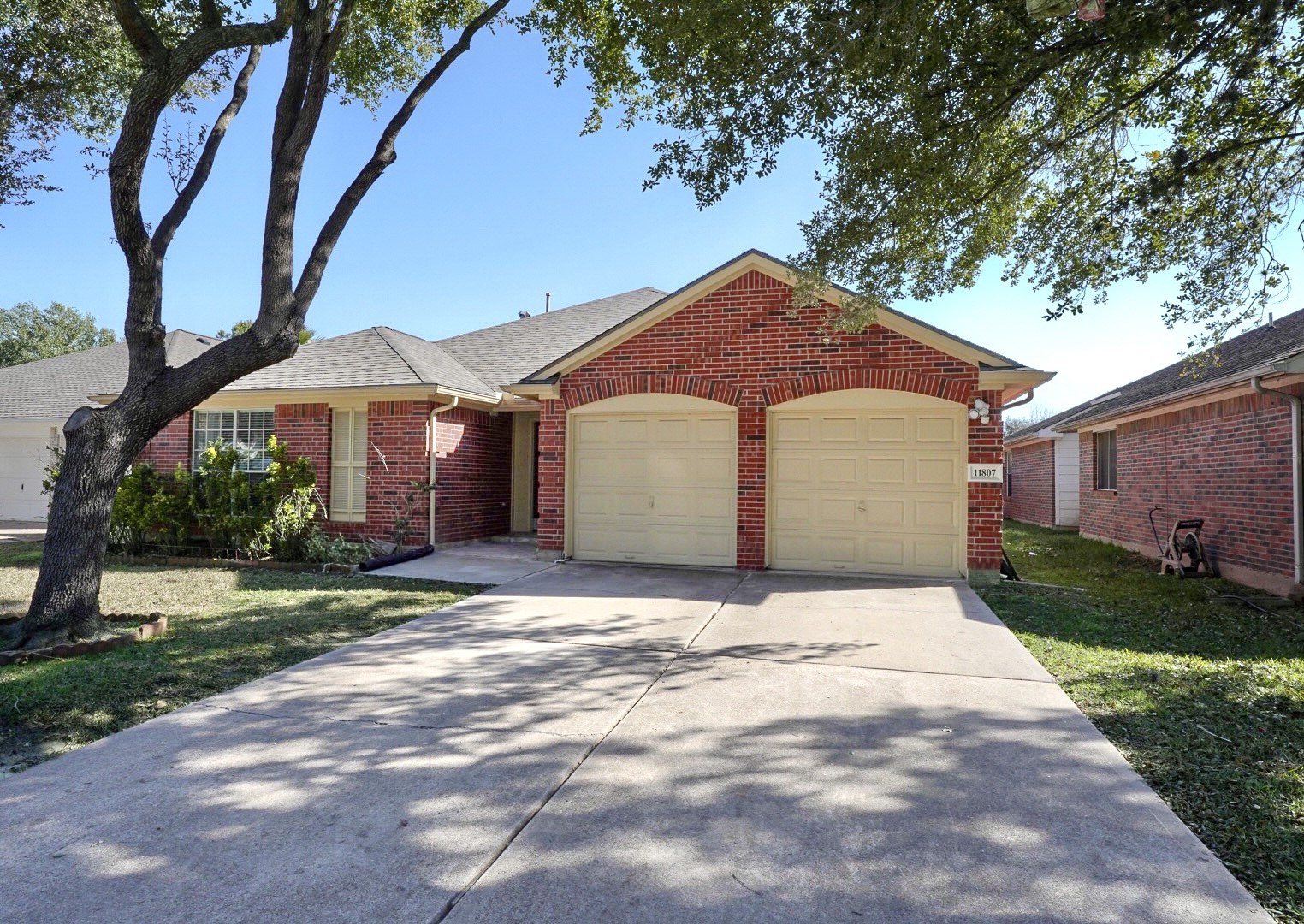 11807 Balmorhea Lane Sugar Land TX 77498