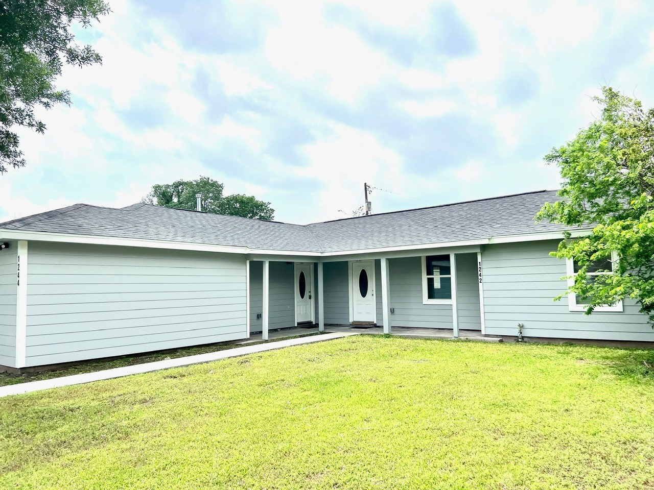 1242 Chevy Chase Drive Angleton TX 77515
