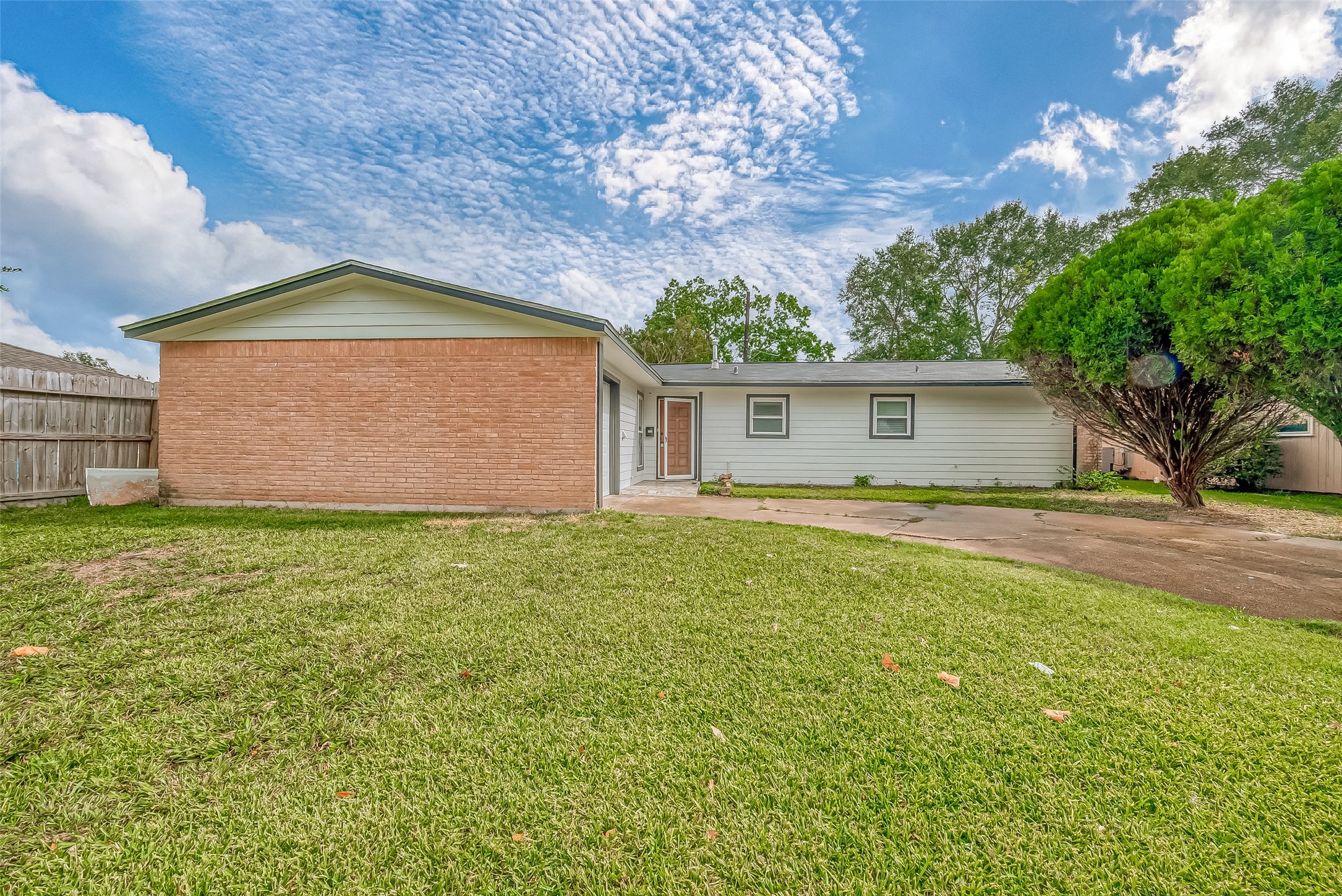 6119 Indigo Street Houston TX 77074