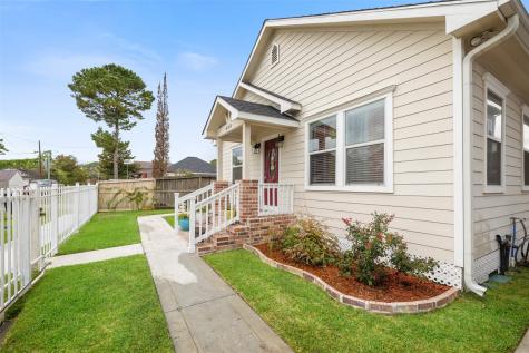 608 Jewett Street Houston TX 77009