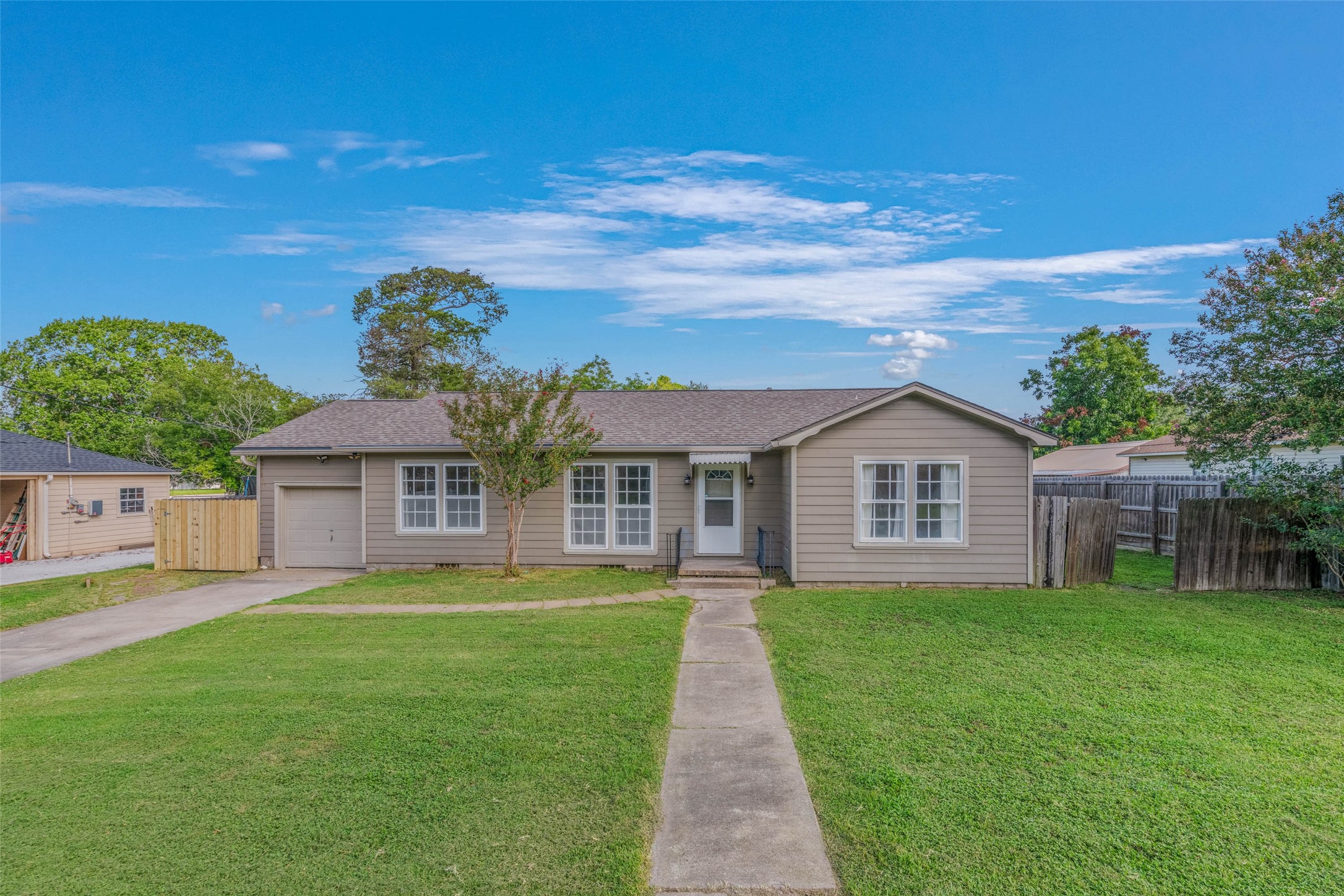 1113 Felder Street Navasota TX 77868