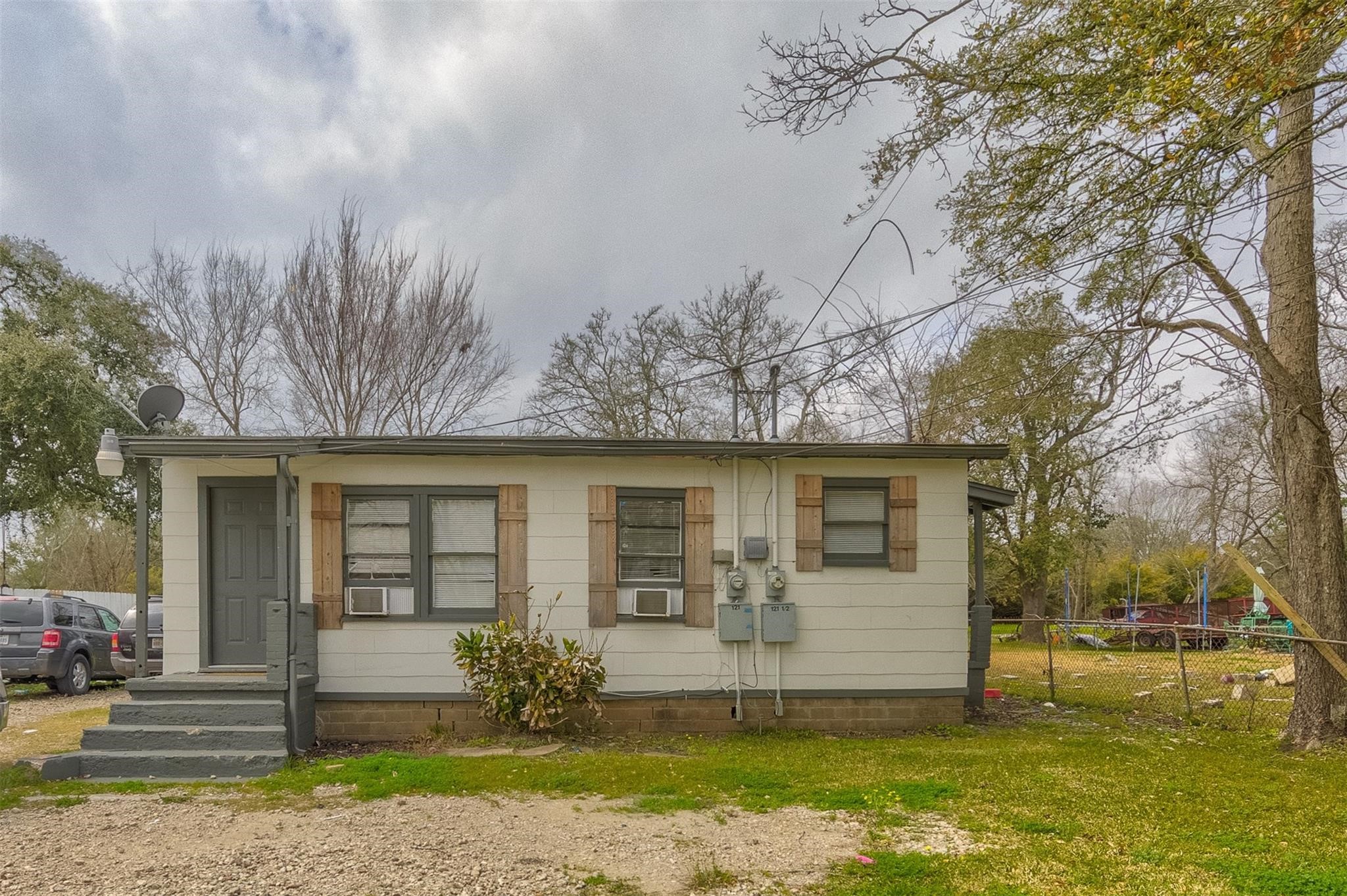 121 S Willow Street Texas City TX 77591