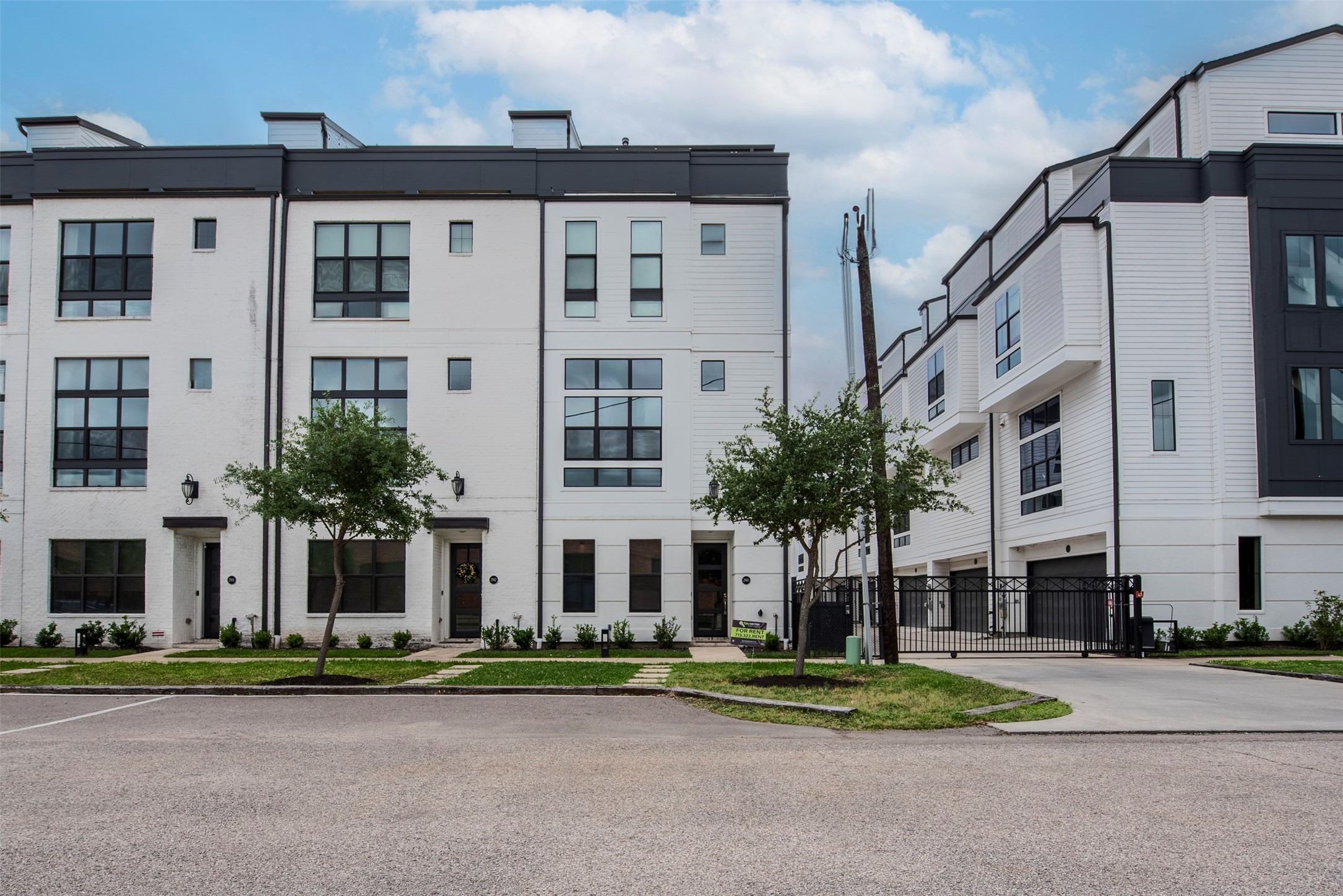 2910 Lamar Street Houston TX 77003
