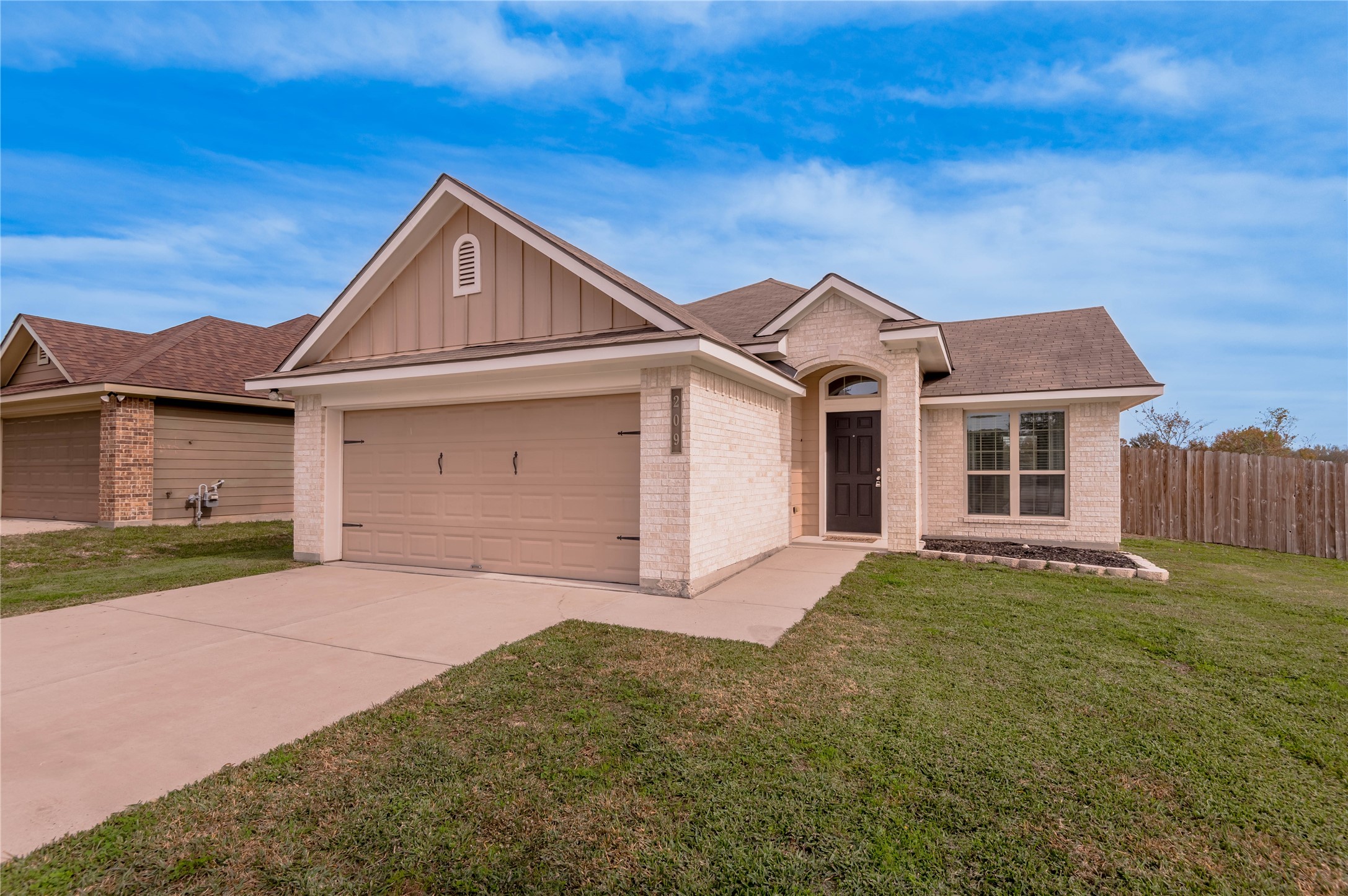 209 Brookside Drive Huntsville TX 77320