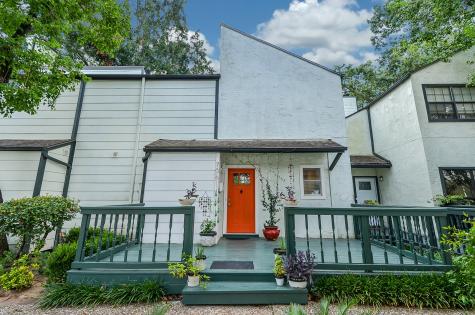 706 Worthshire Street Houston TX 77008