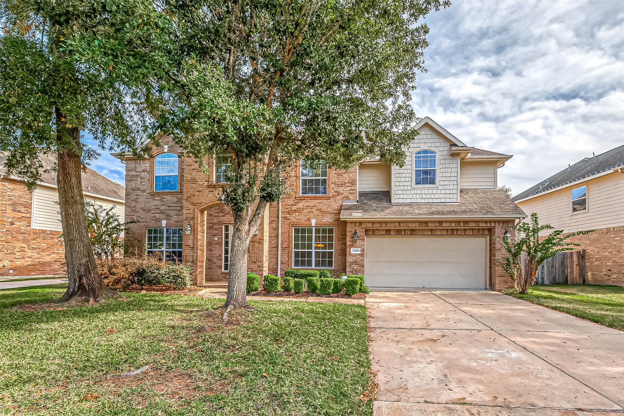 13910 Desert Trace Court Houston TX 77044