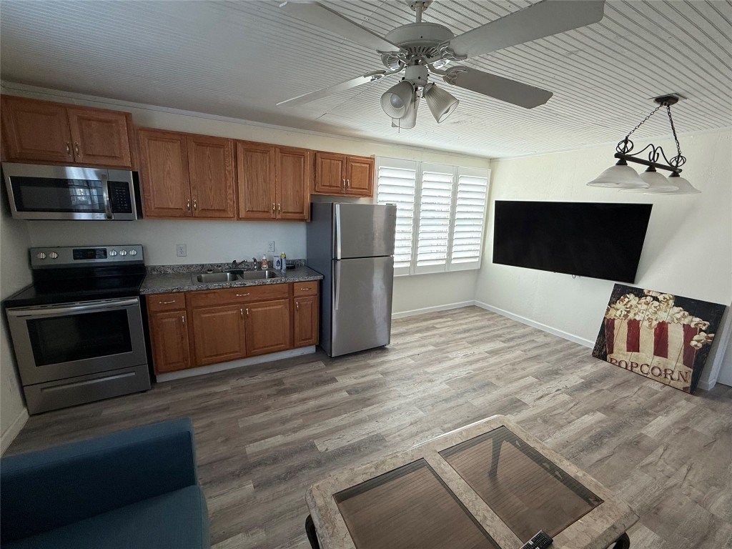8 Bayvilla Street Baytown TX 77520