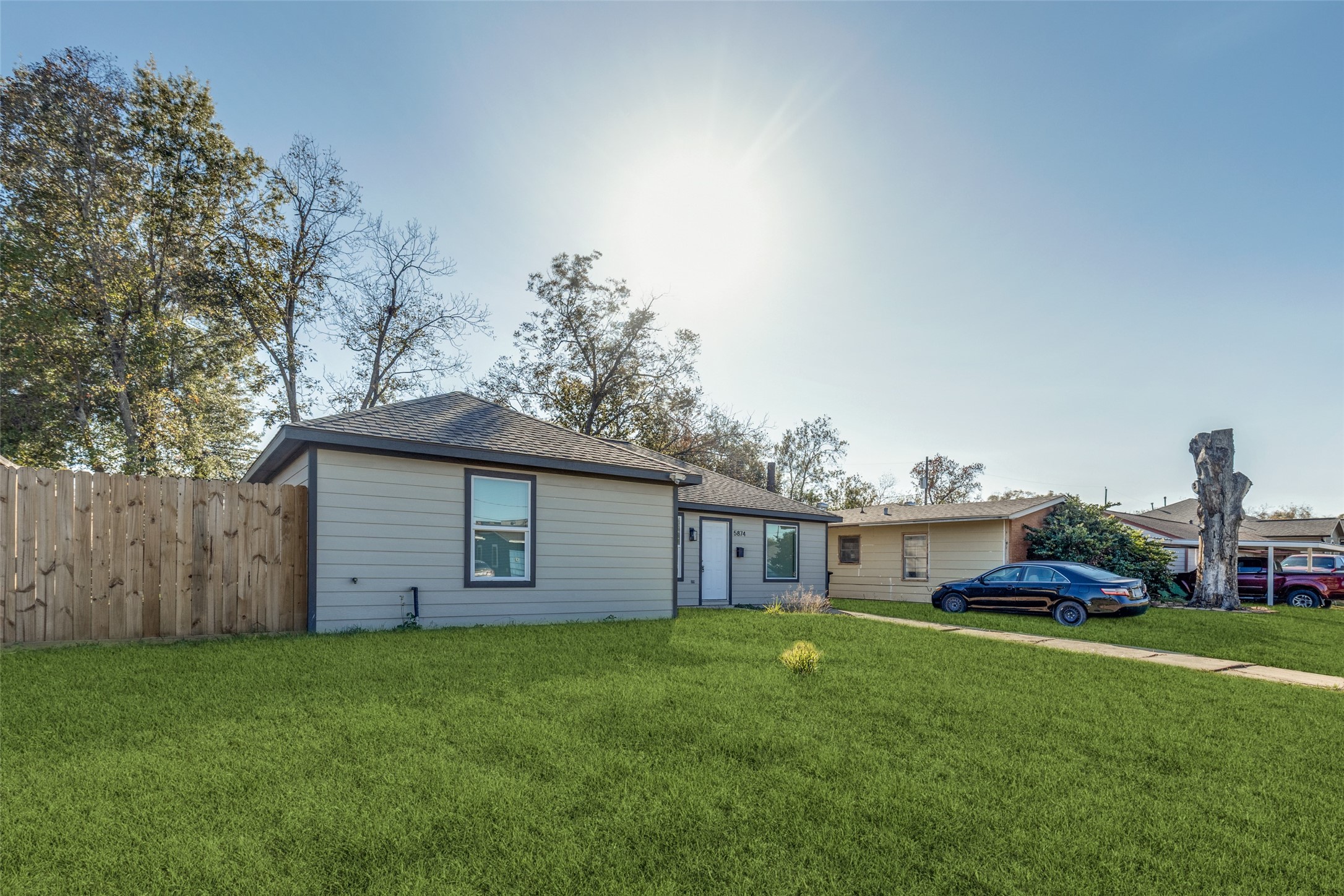 5874 Belcrest Street Houston TX 77033