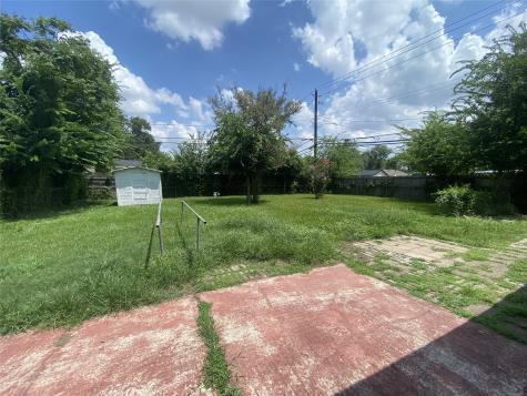 7102 Raton Street Houston TX 77055