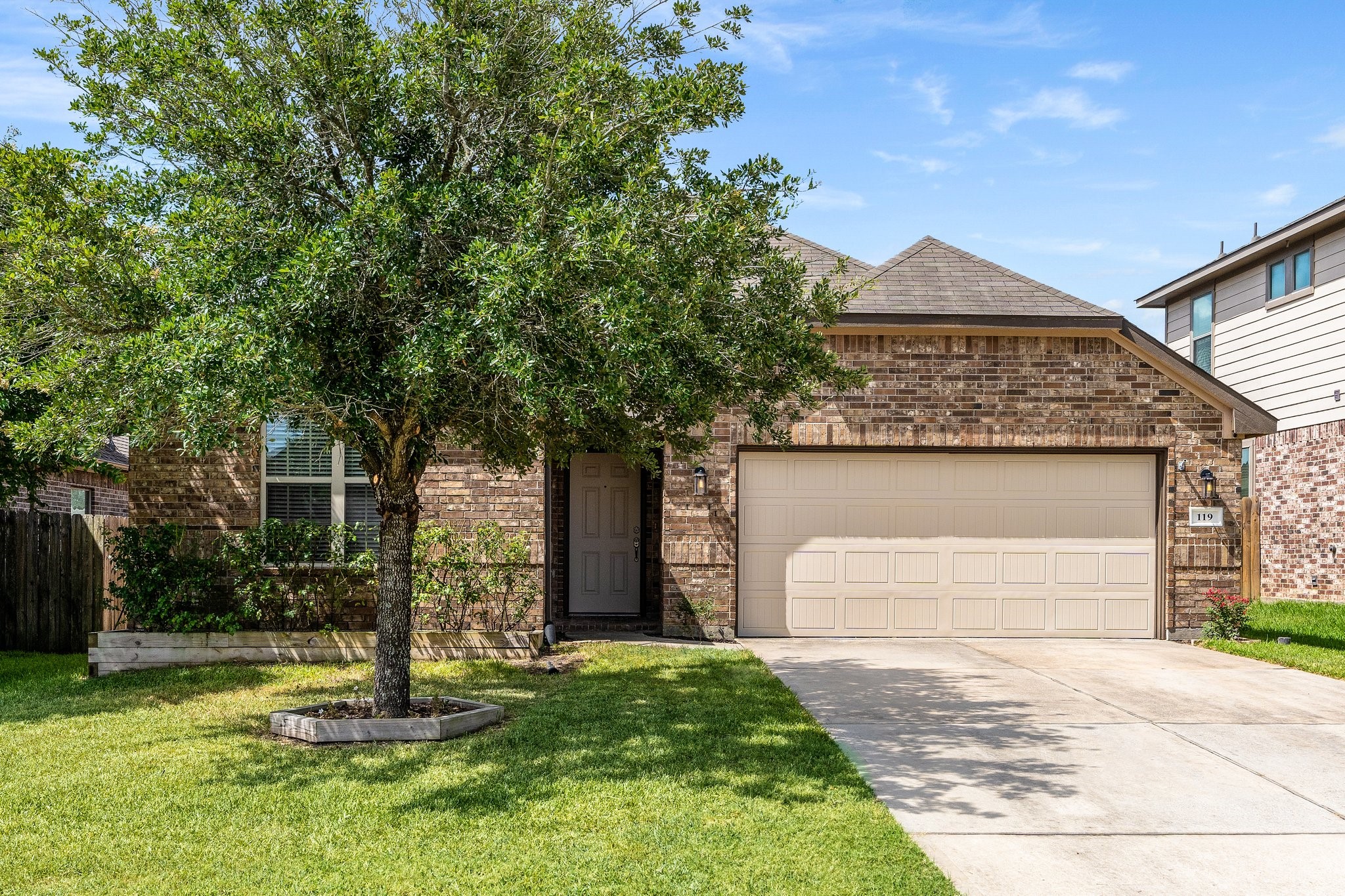 119 Country Crossing Circle Magnolia TX 77354