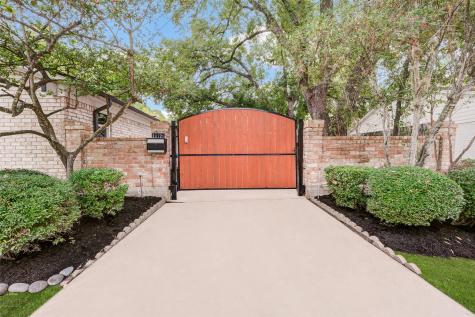 10726 Sugar Hill Drive Houston TX 77042