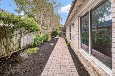 10726 Sugar Hill Drive Houston TX 77042