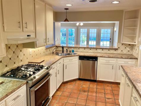 4907 Elm Street Bellaire TX 77401